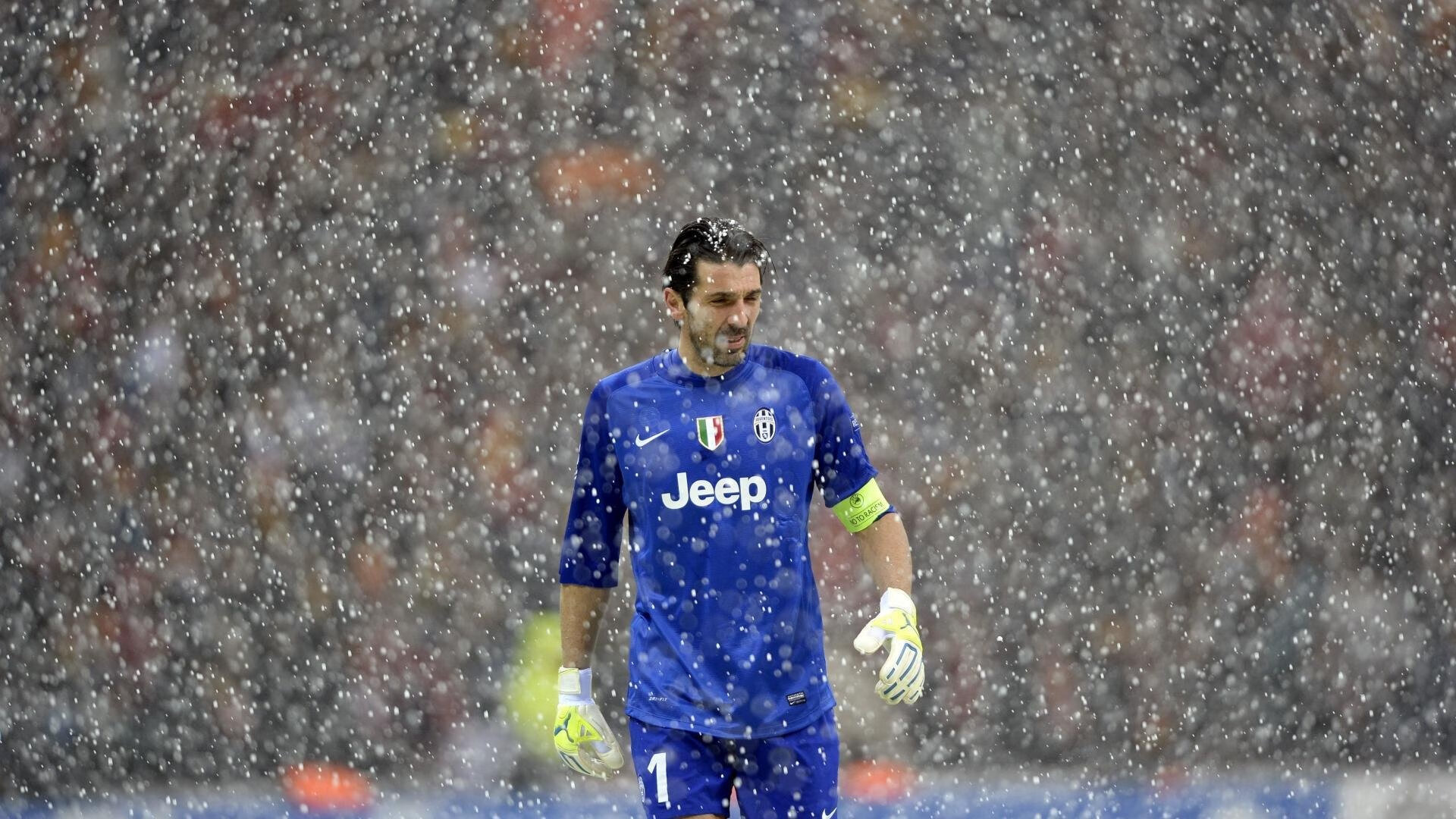 5年巨变！雷军揭秘玄戒芯片与造车背后故事